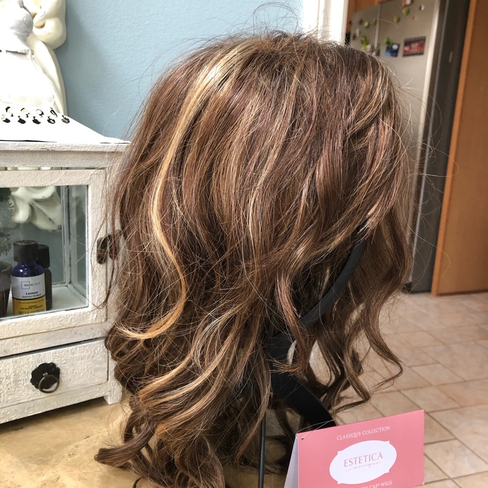 REEVES wig by Estetica. Caramel Kiss. NWT